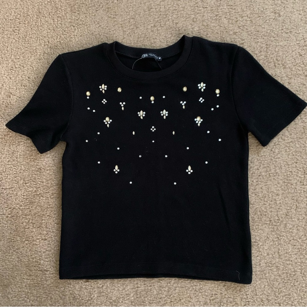NWOT Zara' Black Rhinestone Embellished Short Sleeve Sweater Top